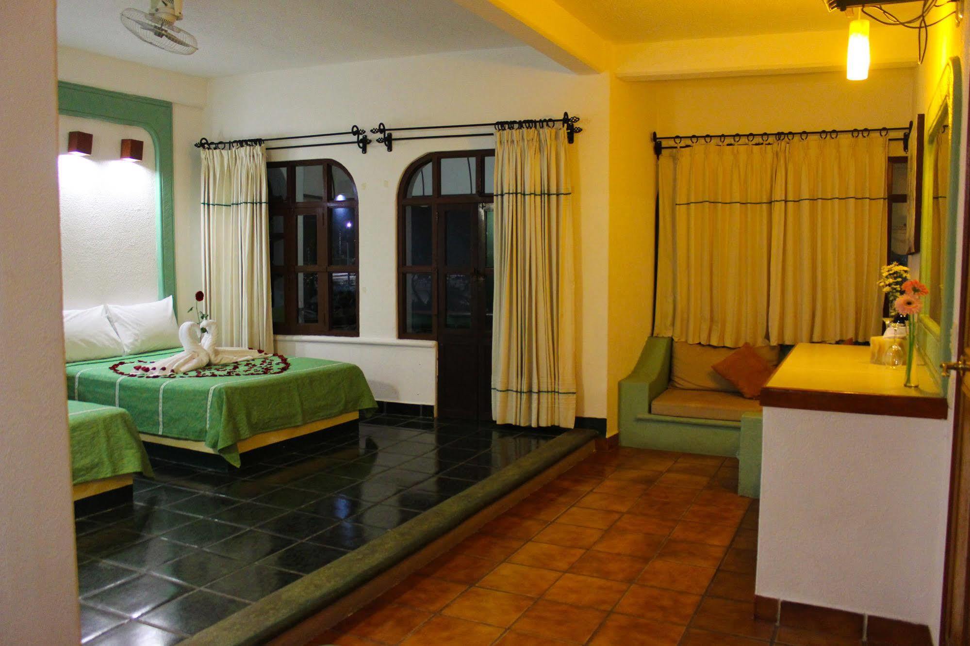 Hotel Careyes Puerto Escondido Пуерто Ескондидо Екстериор снимка
