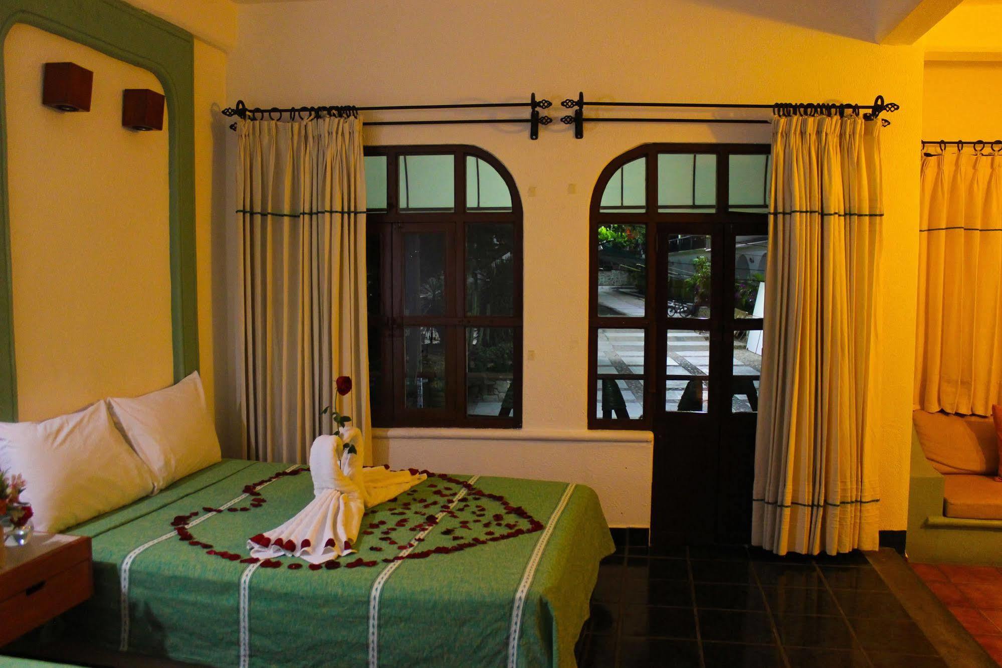 Hotel Careyes Puerto Escondido Пуерто Ескондидо Екстериор снимка